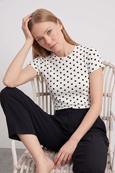 Fulla Moda Puantiyeli Slim Fit Tişört