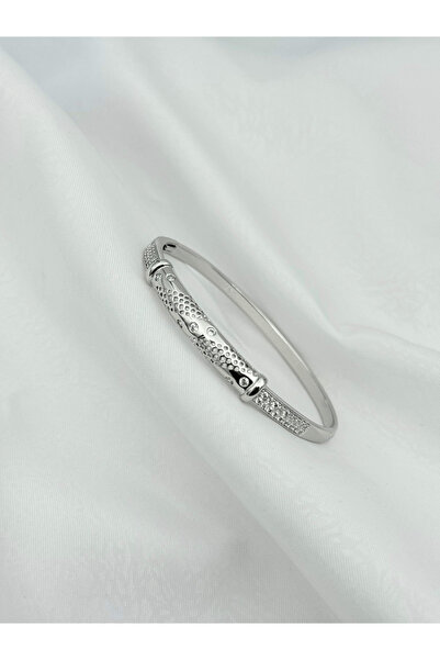 Bozhi Stylish Bracelet Elegant Style Meaningful Gift for Special Occasions