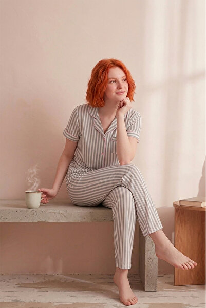 Bravie Σετ καλοκαιρινής πιτζάμας με γιακά πουκάμισου, κοντό μανίκι και κουμπι...