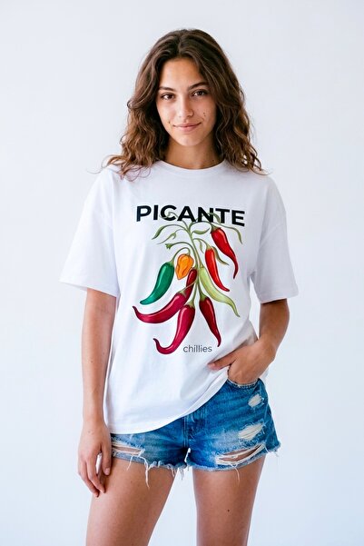 HOXİE Women's White Oversize'Picante' Pepper Printed Casual T-Shirt