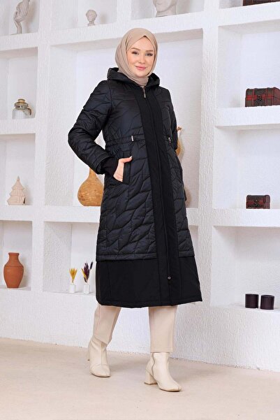 Esma Gündoğdu Leaf Quilted Coat Black