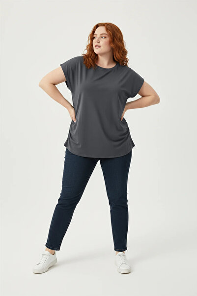 Shape Of You Japone Kol Büzgülü T-shirt