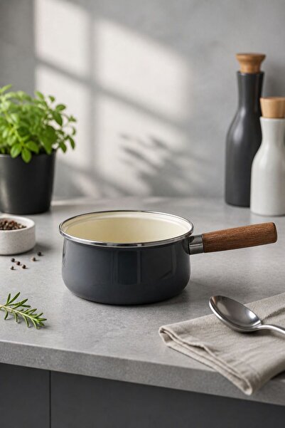 Savaşan Emaye Emaye Füme 14 cm Ahşap Saplı Sos Tavası, Sütlük