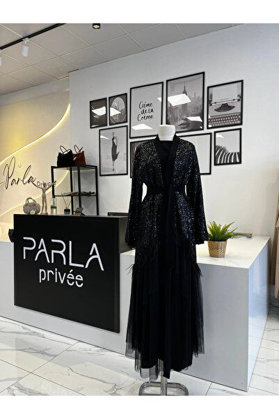Nurcan Çetin Pul ve Tül Detaylı Abaya