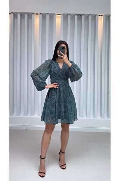 Nida Boutique Kruvaze Yaka Astarlı Desenli Kısa Şifon Elbise