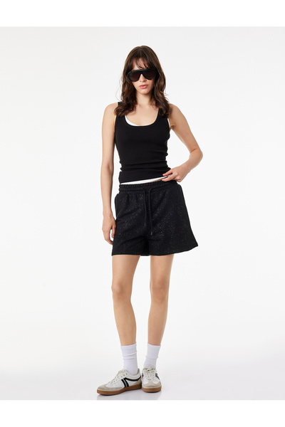 Koton Slim Fit Beli Bağcıklı Cepli Simli Mini Şort