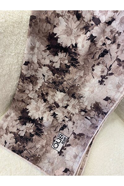 QUB Flower Pattern Scarf