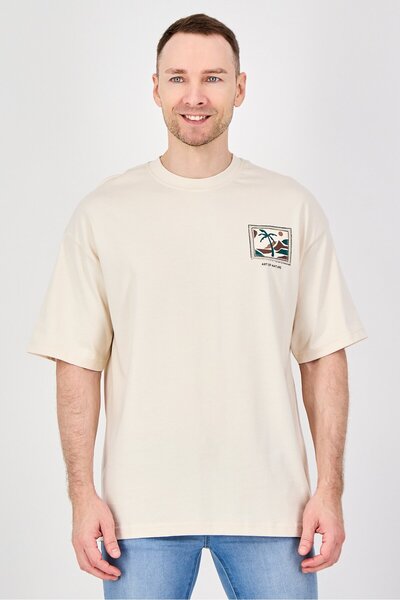 Ketch Men Crew Neck Short Sleeve Graphic Print T-Shirt, Light Cream