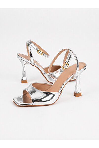LUCKY COLLECTİON Women's Thin-Heeled Sandals Patent Leather