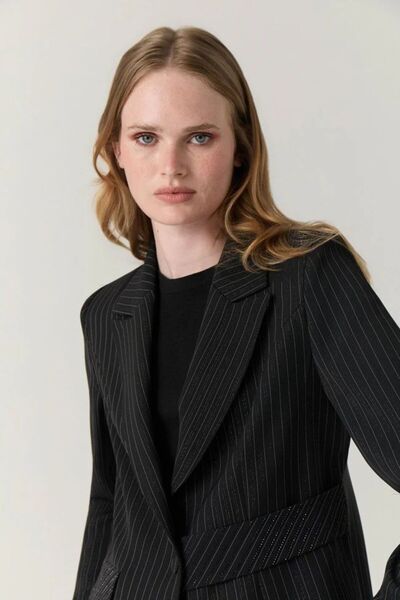 Zühre Striped Belt Detailed Classic Collar Black Suit 1919