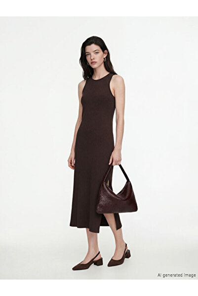 LC Waikiki Quality Pieces from Çelebi Store Zero Roba Collar Slit Bodycon Dress