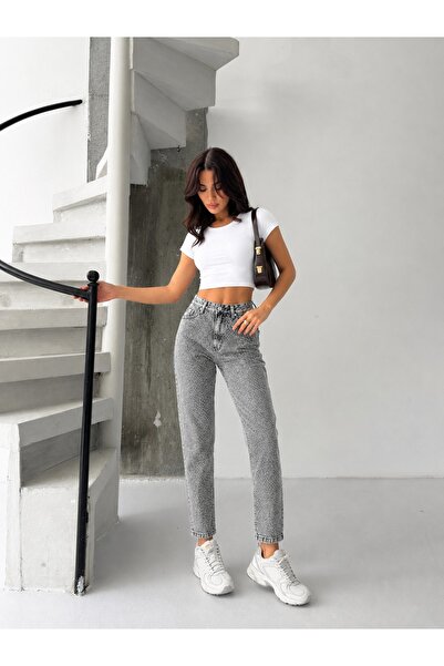 KENE JEANS Gray Snow Leg Stone-Embellished Mom Jeans