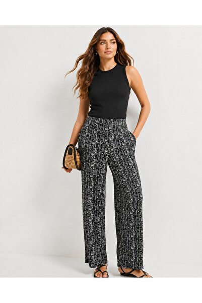 Merlot Wide Leg Elastic Waist Textured Patterned Trousers with Pockets