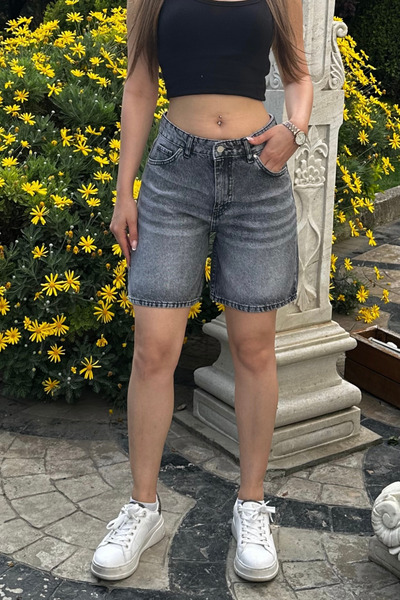 BİKELİFE Women's Vintage Effect High Waist 5-Pocket Straight Fit Shorts Jeans