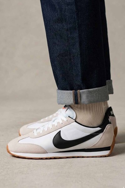 Nike Men's White Sports Shoes Retro Suede Black Logo Casual Running Walking S...