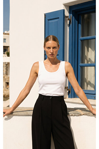 Amia&Co. Premium Cotton Basic White Undershirt