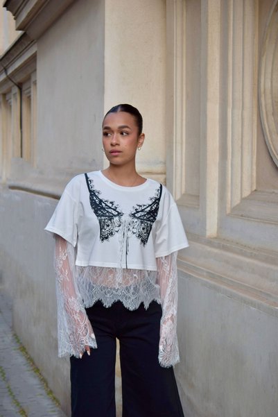 Alternative Tricou cu dantela