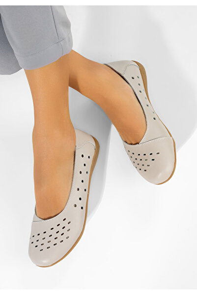 B T Shoes Andeia grey Leather Ballet Flats