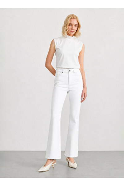 Selen Beyaz Kadın Standart Fit Pantolon 26YSL5628