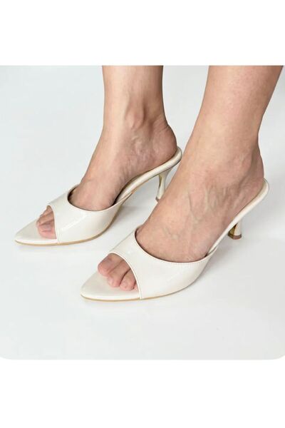 yıldızpark Beç Patent Leather 7 cm Women's Heeled Slippers