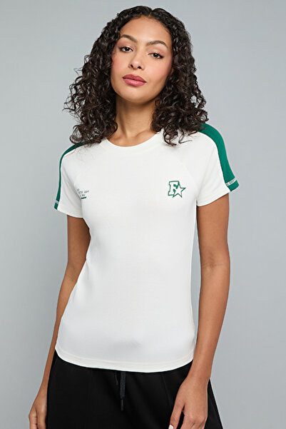 R&B Contrast Trim T-Shirt with Crew Neck and Short Sleeves