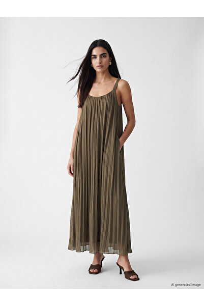 LC Waikiki Esvab • Modern & Distinctive U Roba Collar Pleated Chiffon Dress