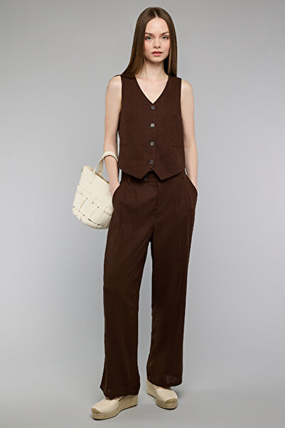 R&B Solid Wide Leg Pants with Button Closure