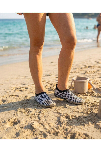 Patiks Patterned Beach, Sea and Surf Shoes
