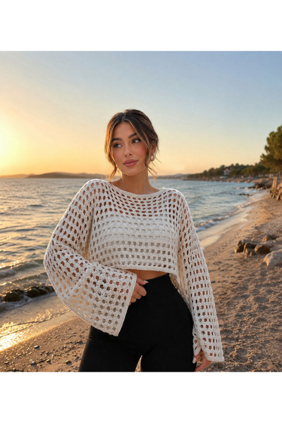 Diez Boho Chic Tarzı Kadın Ekru Delikli Örgü Crop Bluz - Plaj Giyimi