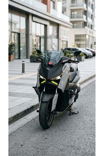 Yamaha Xmax Tech-Max 250-300 (2025-26) Spor Ön Cam Yeşil