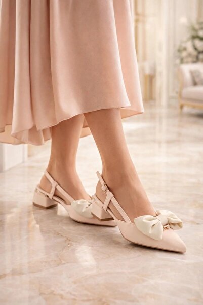 COŞKUN AYAKKABI Women's Gold Accessory Detailed Bow Heeled Shoes Beige 263648