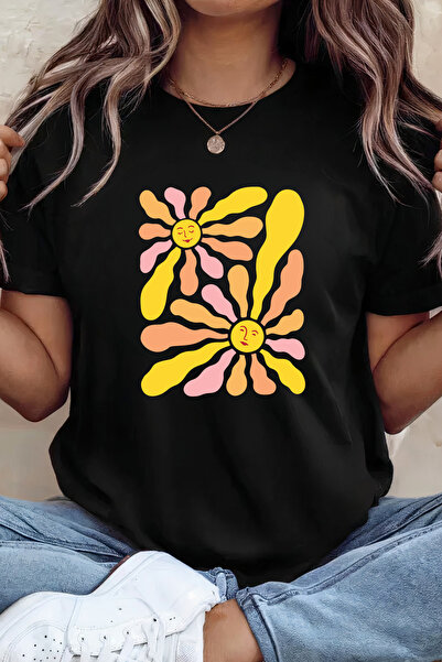 Sarah's Boutique Women's T-shirt – 100% cotton – Sunny Flowers