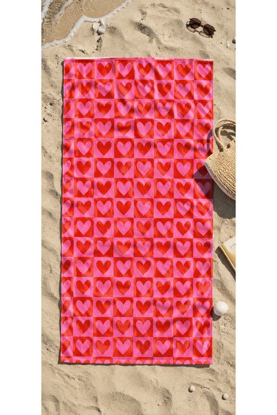 decoarstr Pembe Kırmızı Kalp Desenli Plaj Havlusu 70x150 cm Dijital Baskılı D...