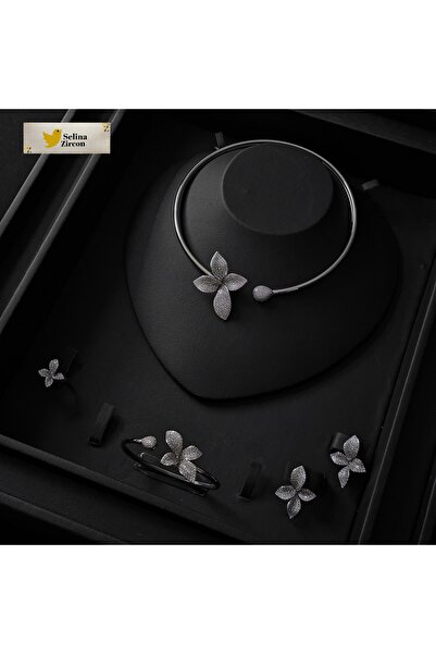 jewelrystore طقم اكسسوارات بدقه الالماس مع العلبه