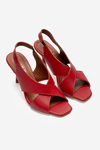 by selvi Lukka Shoes حذاء نسائي بكعب متقاطع أحمر من الجلد الطبيعي من بيرلا