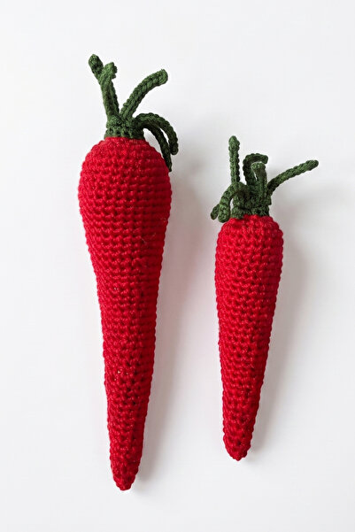 Tiny Sleeks Handmade Carrot Cat Toy with Cat Grass and Rattle, Set of 2