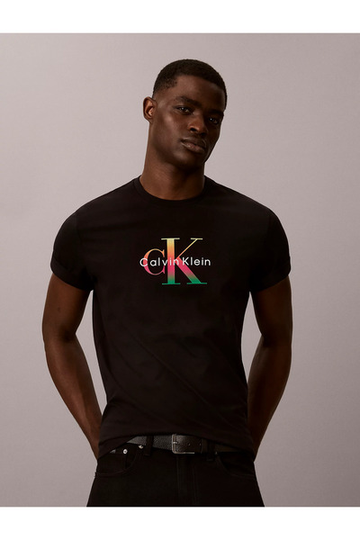Calvin Klein Erkek Slim Fit Bisiklet Yaka Pamuklu Kısa Kollu Siyah T-Shirt
