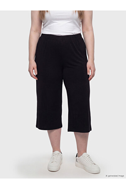 LC Waikiki Plus size elastic waist women's capri