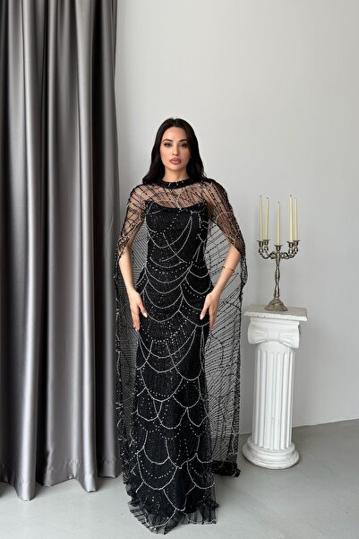 Serica Moda Siyah Boncuk İşlemeli Transparan Pelerinli Uzun Abiye Elbise