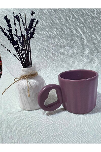 Elifim AVM Minimalist Elegance: Matte Black Design Mug with Heart Detail