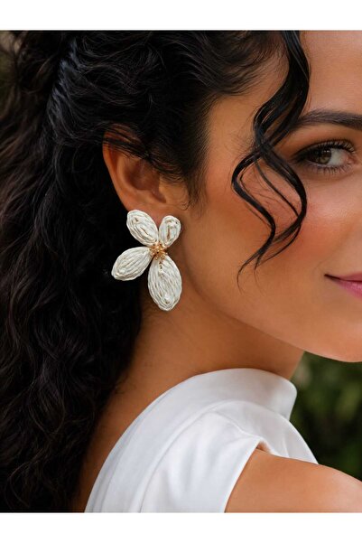 Noveria Studio Bloom Collection Beyaz Hasır Çiçekli Küpe