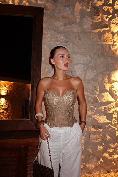 BB Bensu Buyruk Transparent Korse Bluz Kahve