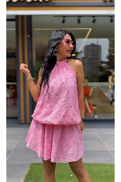 Gülşen Gök Butik Kabartma Çiçekli Halter Yaka Elbise