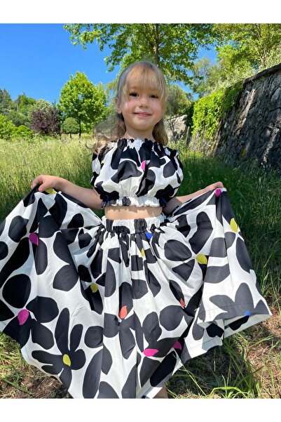 Pinkitokids Deri̇n Girls' Crop Top and Skirt Set (with a Gift Bow)