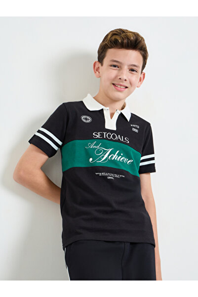 Styli Boys Printed Polo T-Shirt with Contrast Collar