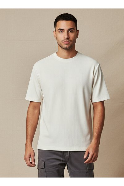 FAV Men Regular Fit Crew Neck Short Sleeves T-shirt