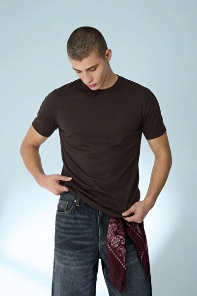 DAMGA JEANS Ανδρικό μπλουζάκι casual σε ίσια γραμμή, ελαστικό, σε καφέ χρώμα