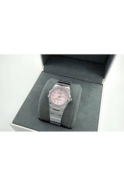 watchee Master quality watch for ladies. (Women)