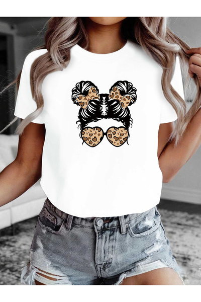 12 HERTZ Messy Buns Leopard Heart Sunglasses Design Graphic Print T-Shirt, Sh...