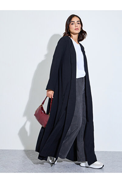 Amirah By Styli Single Button Closed Front Abaya With Pin Tuck Detailing